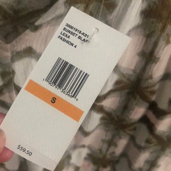 Jessica Simpson “Sunset Blast” top - Picture 3 of 3